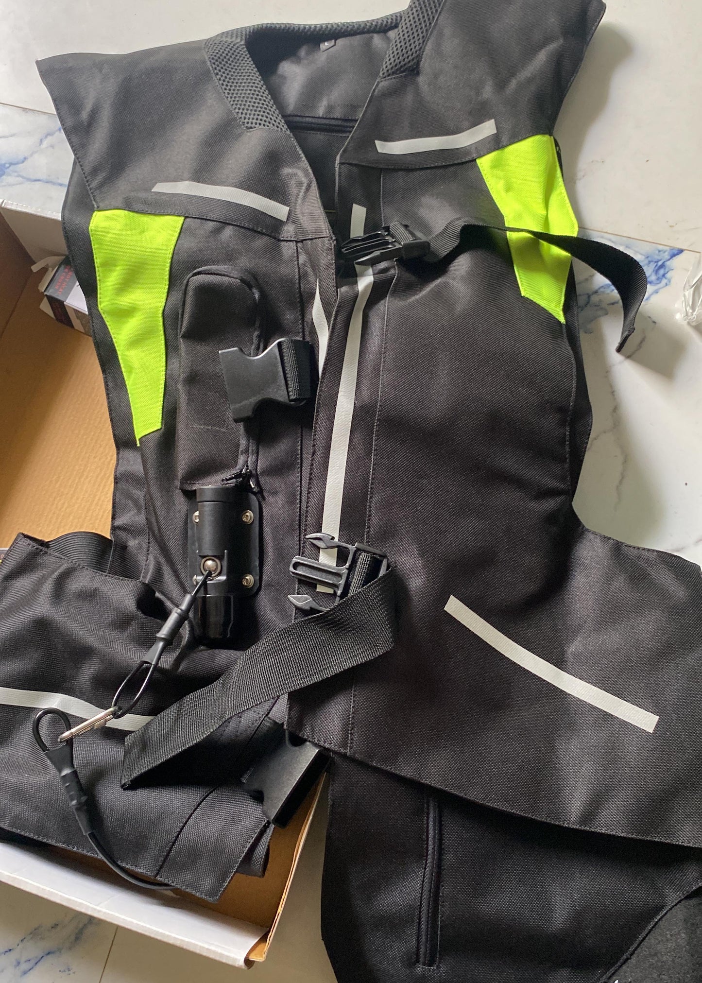 Airbag Riding Jacket with CO₂ Cylinder